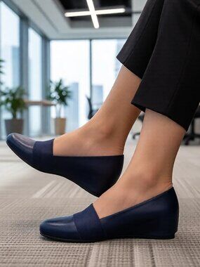 Andrew Geller Women’s Secretary Navy Slip-on Wedge Heel Shoes Size 5M